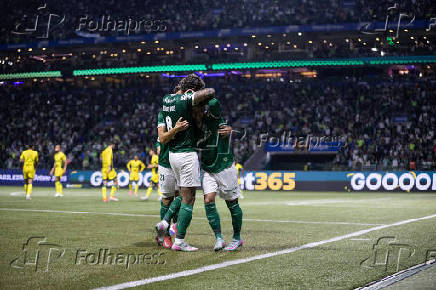 Partida entre Palmeiras e Mirassol pelo Campeonato Brasileiro 2025