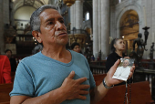 Feligreses de México rezan por el eterno descanso del papa Francisco