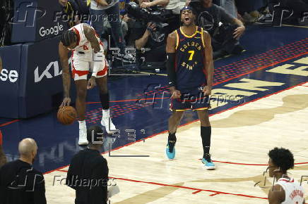 NBA Western Conference First Round playoff game four - Houston Rockets at Golden State Warriors
