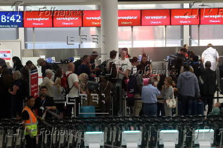 UK flights disrupted due to 'technical glitch'