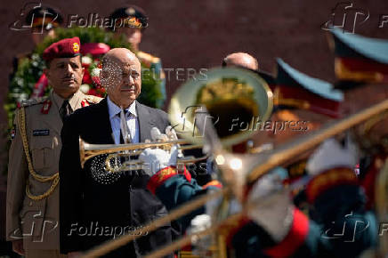 Yemen's presidential council chief Al-Alimi visits Russia