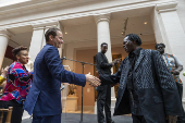 El Met de Nueva York exhibe 1.800 obras de África, América y Oceanía en una renovada ala