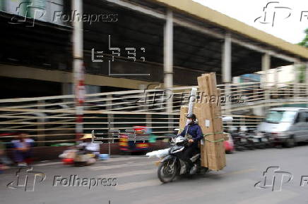 Vietnam's National Assembly passes a resolution on VAT reduction until the end of 2026