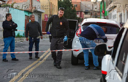 Viaturas policiais em operação no Rochdale em Osasco
