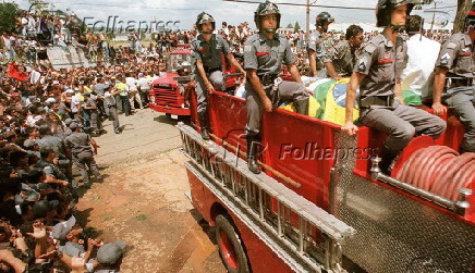 Caminhão do Corpo de Bombeiros de
