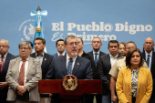 Arévalo anuncia acciones legales contra fiscal de Guatemala por 