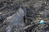 Aftermath of an Israeli strike on a house, in Khan Younis