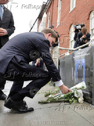 German Foreign Minister Wadephul lays flowers in honor of shooting victims Israeli Embassy workers Lischinsky and Milgrim in Washington