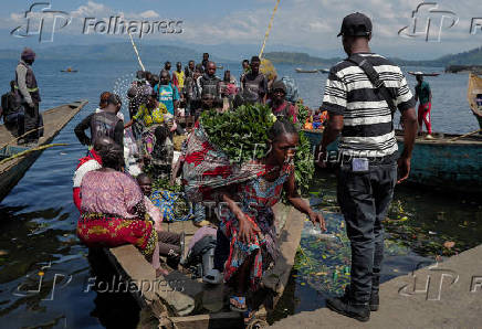 FILE PHOTO: In Congo, rebels' latest fight is to revive the economy