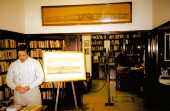 Ambiente da livraria Fernandez Blanco,
