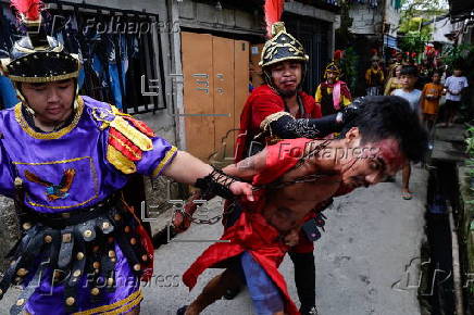 Catholics hold biblical dramas to mark Maundy Thursday of Lent season