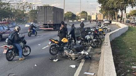 Acidente de trânsito com vítima fatal na marginal tietê