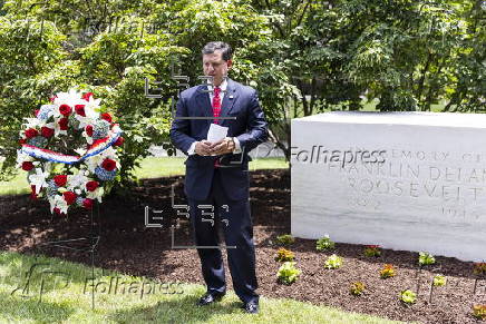 Ceremony to honor FDR's creation of social security in Washington, DC