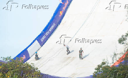 SKATE / SANDRO DIAS / MEGA RAMPA / MINEIRINHO