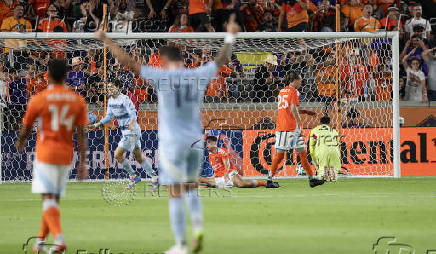 MLS: Sporting Kansas City at Houston Dynamo FC