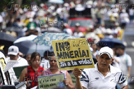Salvadoreños exigen la derogación de ley de minería en el Día Mundial del Medio Ambiente