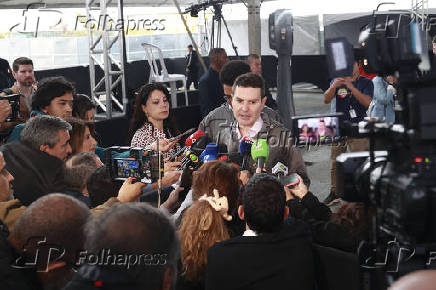 Ministro das cidades jader filho no lançamento do programa periferia viva em osasco