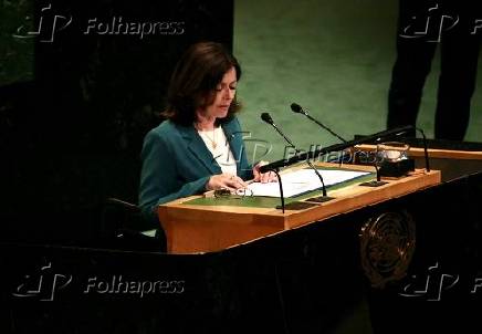 conferência internacional de alto nível para a solução pacífica da questão da Palestina e a implementação da solução de dois Estados.
