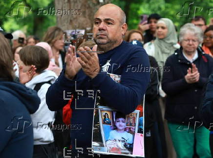 Vigil for 11-year-old boy who died following police chase in Brussels municipality