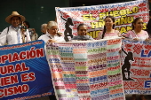 Indígenas mexicanos urgen disculpa pública por 