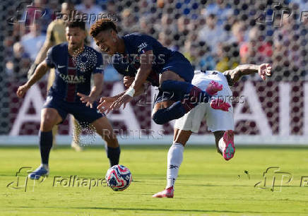FIFA Club World Cup - Group B - Paris St Germain v Botafogo