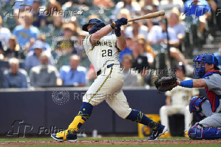 MLB: Los Angeles Dodgers at Milwaukee Brewers