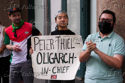 Protest against Palantir and their contract with ICE