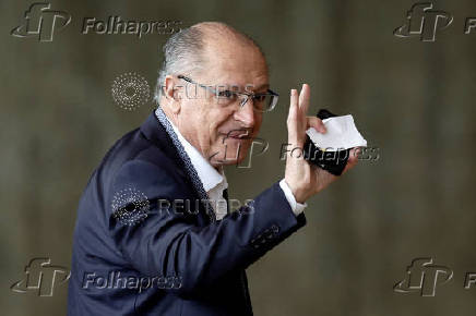 FILE PHOTO: Geraldo Alckmin, newly elected Vice President of Brazil, waves before attending a meeting at the transition government building in Brasilia
