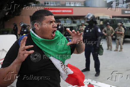 Federal immigration sweeps continue, in Los Angeles