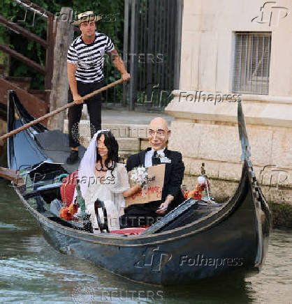 Bezos mannequins displayed in parody installation around Venice ahead of his wedding