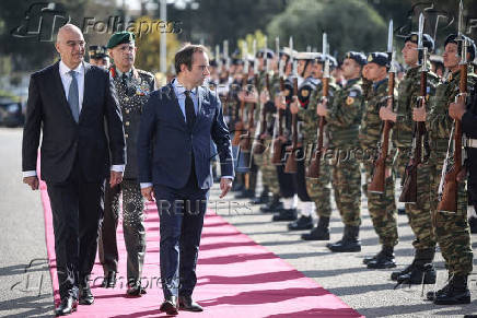 Greek Defense Minister meets his French counterpart in Athens