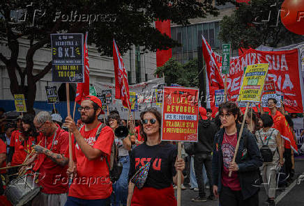 Manifestação Contra Escala 6X1 na Av. Paulista em São Paulo