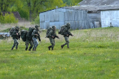 Spanish army airborne brigade lands near Daugavpils