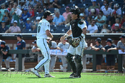 NCAA Baseball: College World Series-Arizona v Coastal Carolina