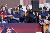 El Barcelona celebrar el triplete con una rúa por las calles de la ciudad