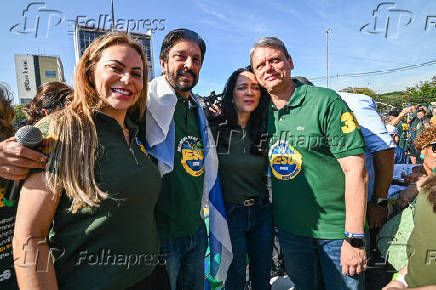 Governador Tarcísio de Freitas participa da Marcha para Jesus