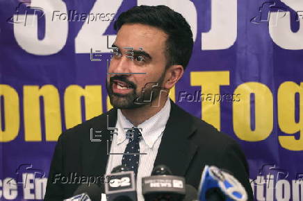 New York mayor candidate Mamdani honors victims of mass shooting during press conference