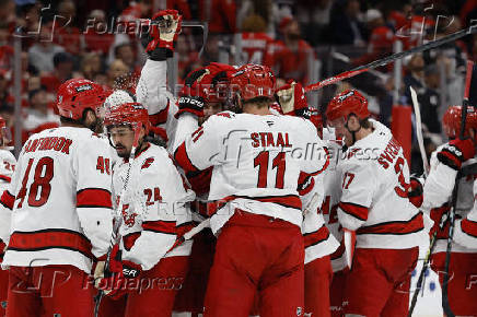 NHL: Stanley Cup Playoffs-Carolina Hurricanes at Washington Capitals