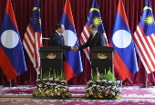 Prime Minister of Laos Sonexay Siphandone visits Malaysia