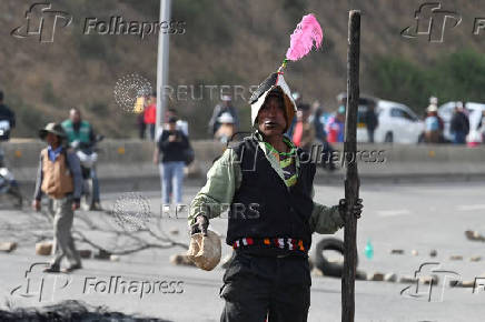 Evo Morales supporters continue blocking main avenues, in Cochabamba