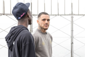 George Kambosos Jr. e Richardson Hitchins visitam o Empire State Building