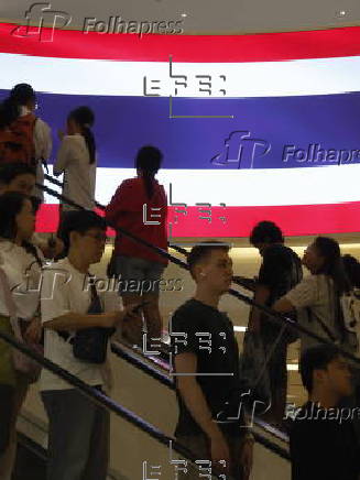 Bangkok city displays Thai flag amid border clashes with Cambodia