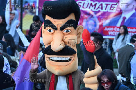 Bolivian presidential candidate Manfred Reyes Villa closes campaign in La Paz
