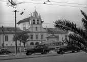 Fachada do Mosteiro da Luz, em São