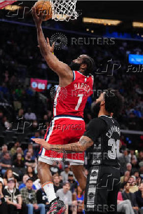 NBA: San Antonio Spurs at Los Angeles Clippers
