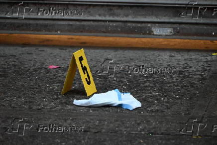 1 homem morto e outros 2 feridos em tiroteio e corte na Avenida Westchester e na Avenida Southern, dentro dos limites do distrito 41, no bairro de Longwood, no Bronx, cidade de Nova York