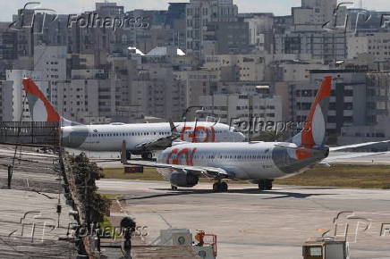 Movimentação de aviões no aeroporto de Congonhas em SP