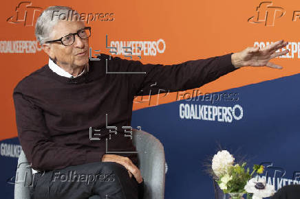 Bill Gates defiende 