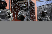 La Fiscalía de Honduras allana la residencia de exjefe militar prófugo