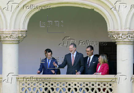 El rey une en Granada a las Reales Maestranzas de Caballería y entrega un premio militar